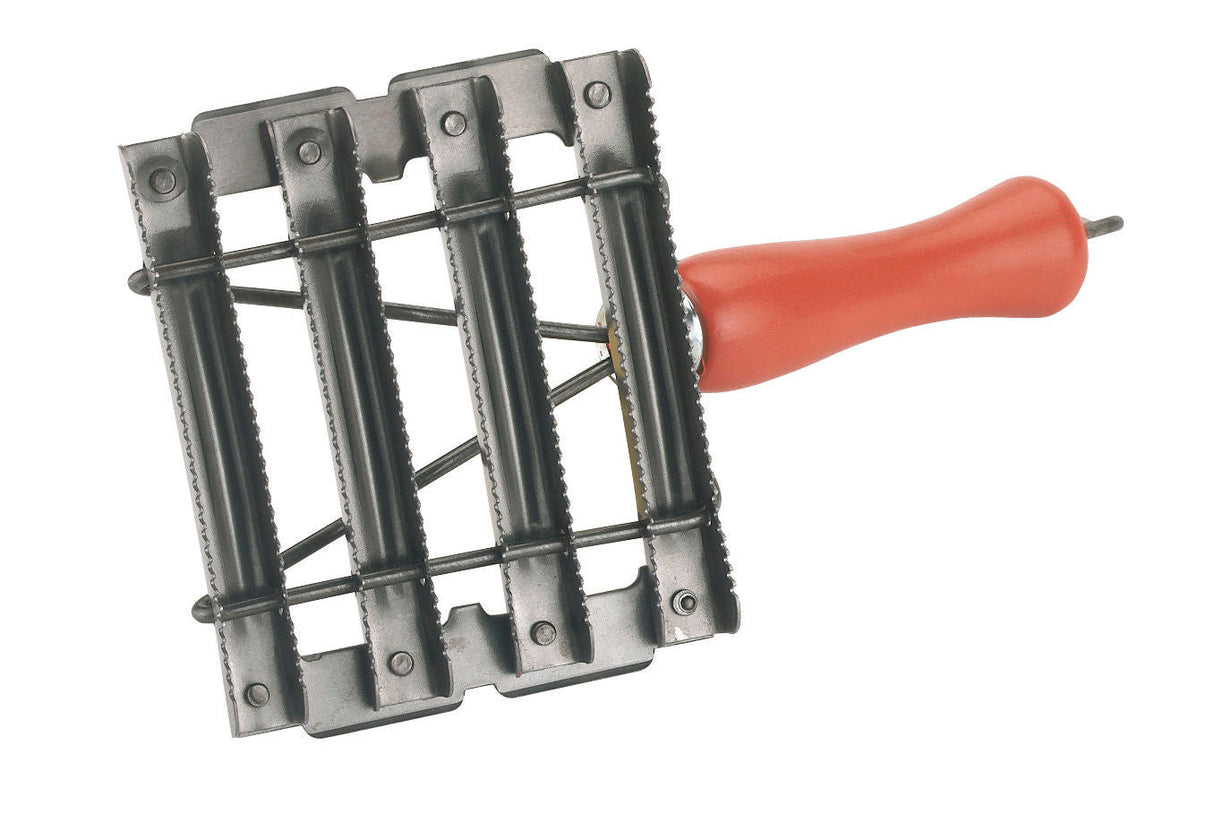 Kerbl Metallstriegel 8-reihig, durchbrochen 1810