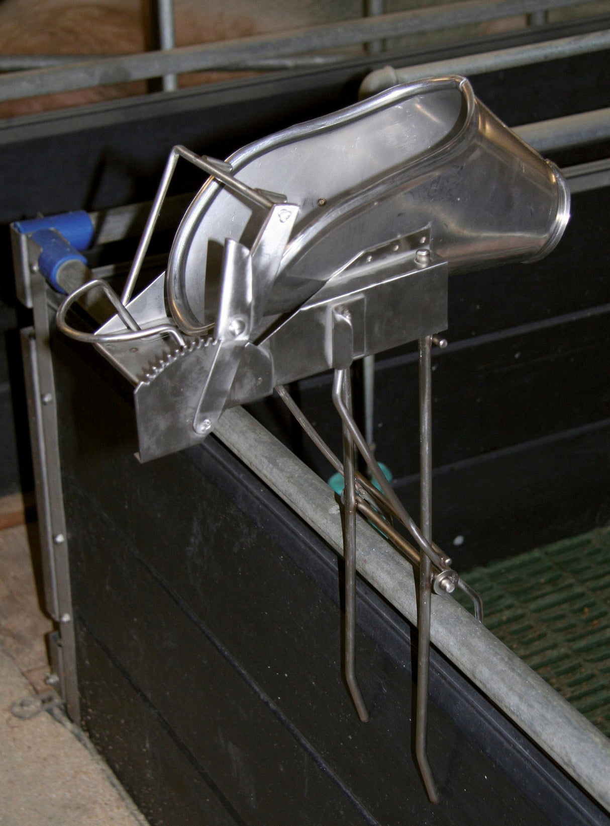 Kerbl Kastrationsgerät für Ferkel 2-9 Tage, Edelstahl, o. Halter 22818