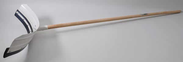 Curved stable crutch with handle