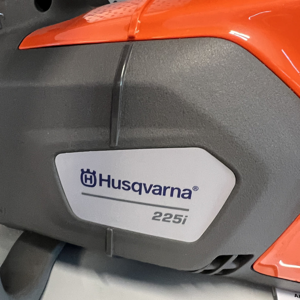 Husqvarna Akku-Kettensäge 225i exkl. Akku & Ladegerät 970 54 75‑08