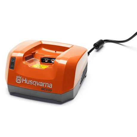 Husqvarna Schnellladegerät QC330 (330 W/230 V) 970 52 22‑01