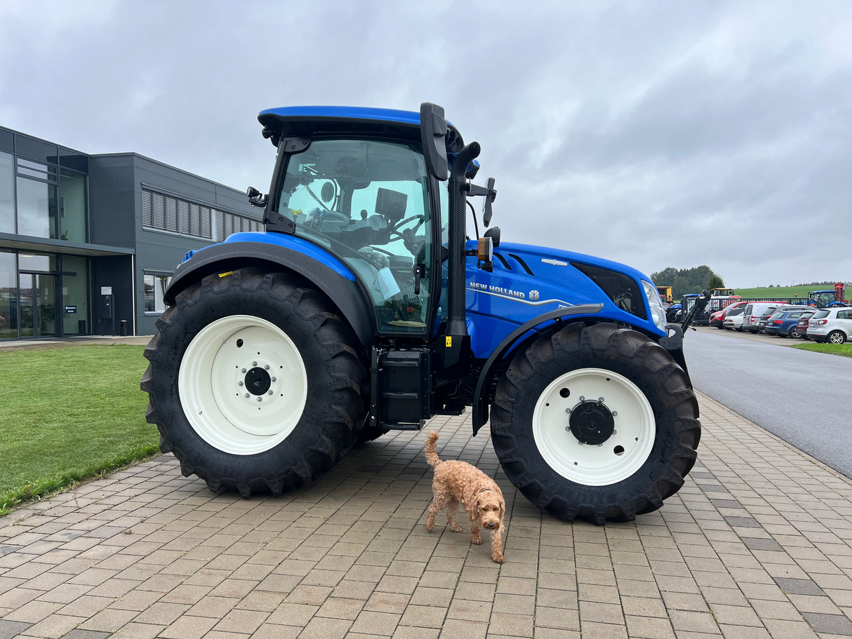 New Holland T5.140 AutoCommand Traktor - Vorführer -