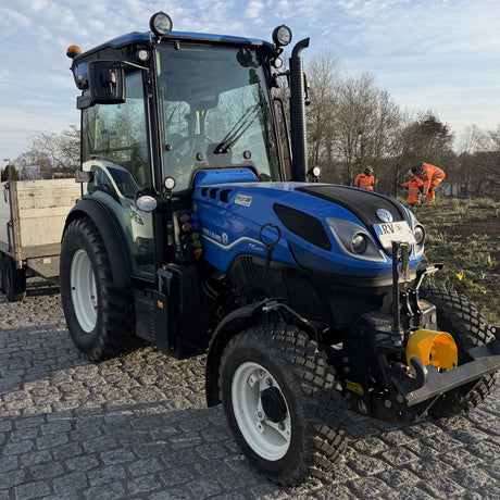 New Holland T4.100 N Schmalspur-Traktor