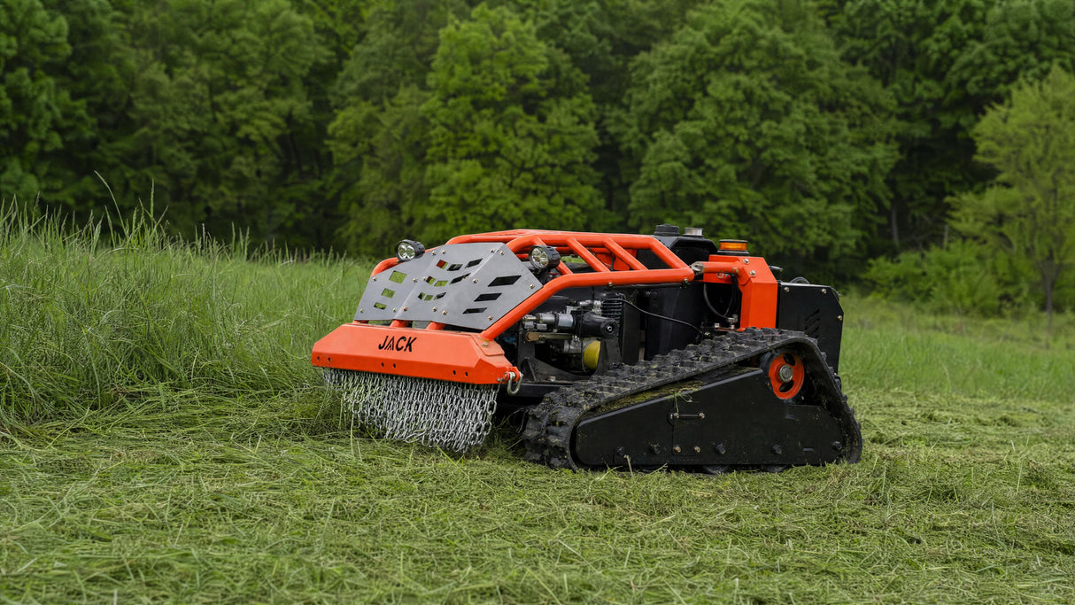Jack Mulcher ferngesteuerte Mähraupe mit Mulchdeck für Steilhänge