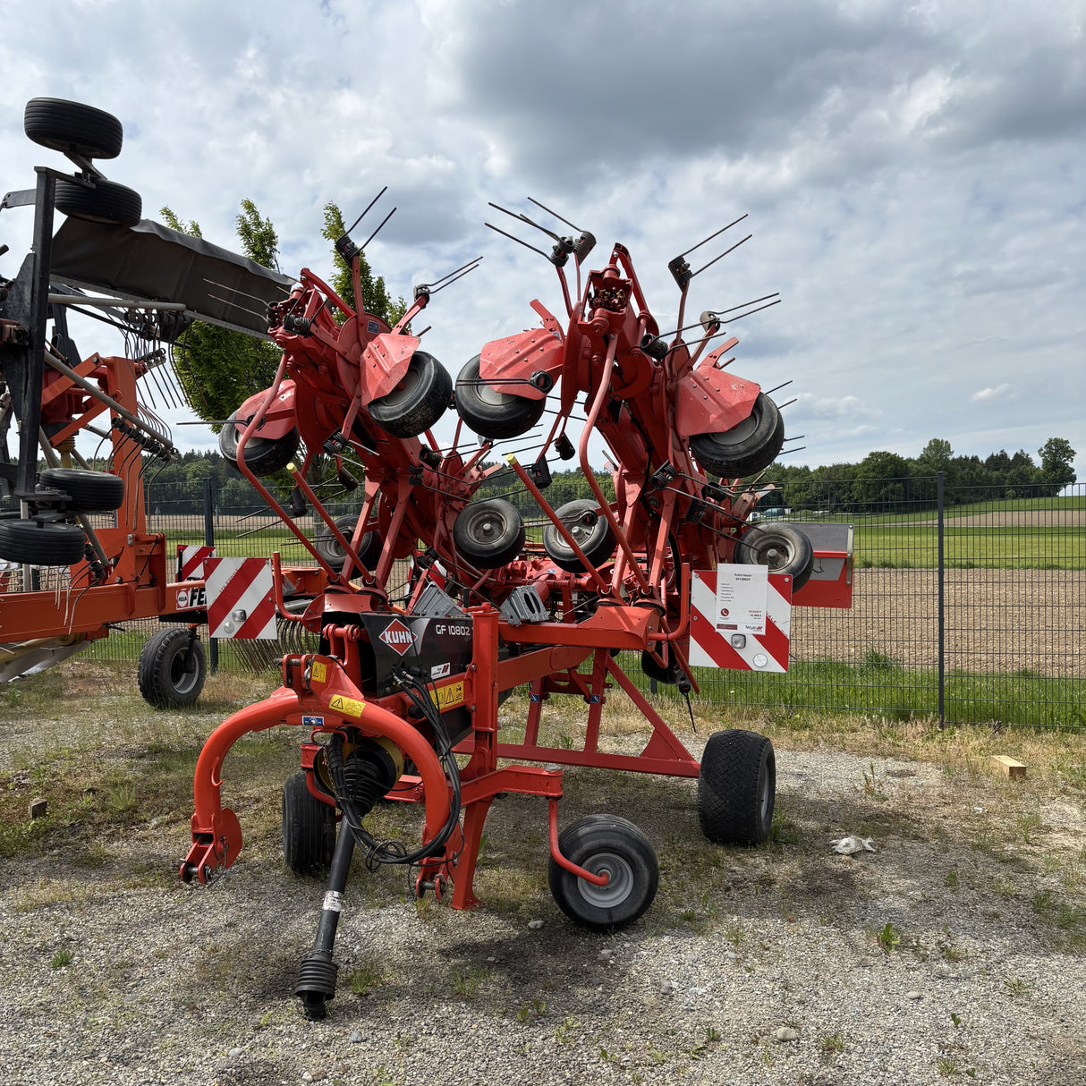 KUHN GF10802T Heuer Baujahr 2013 gebraucht