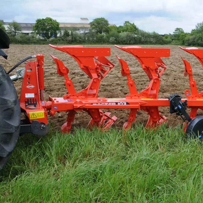 KUHN MASTER 103 Pflug