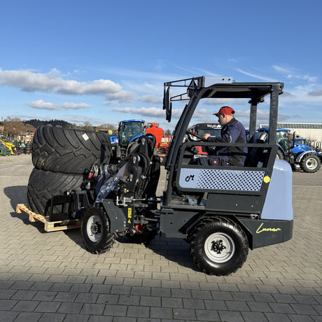 Lunar Electric Compact Loader