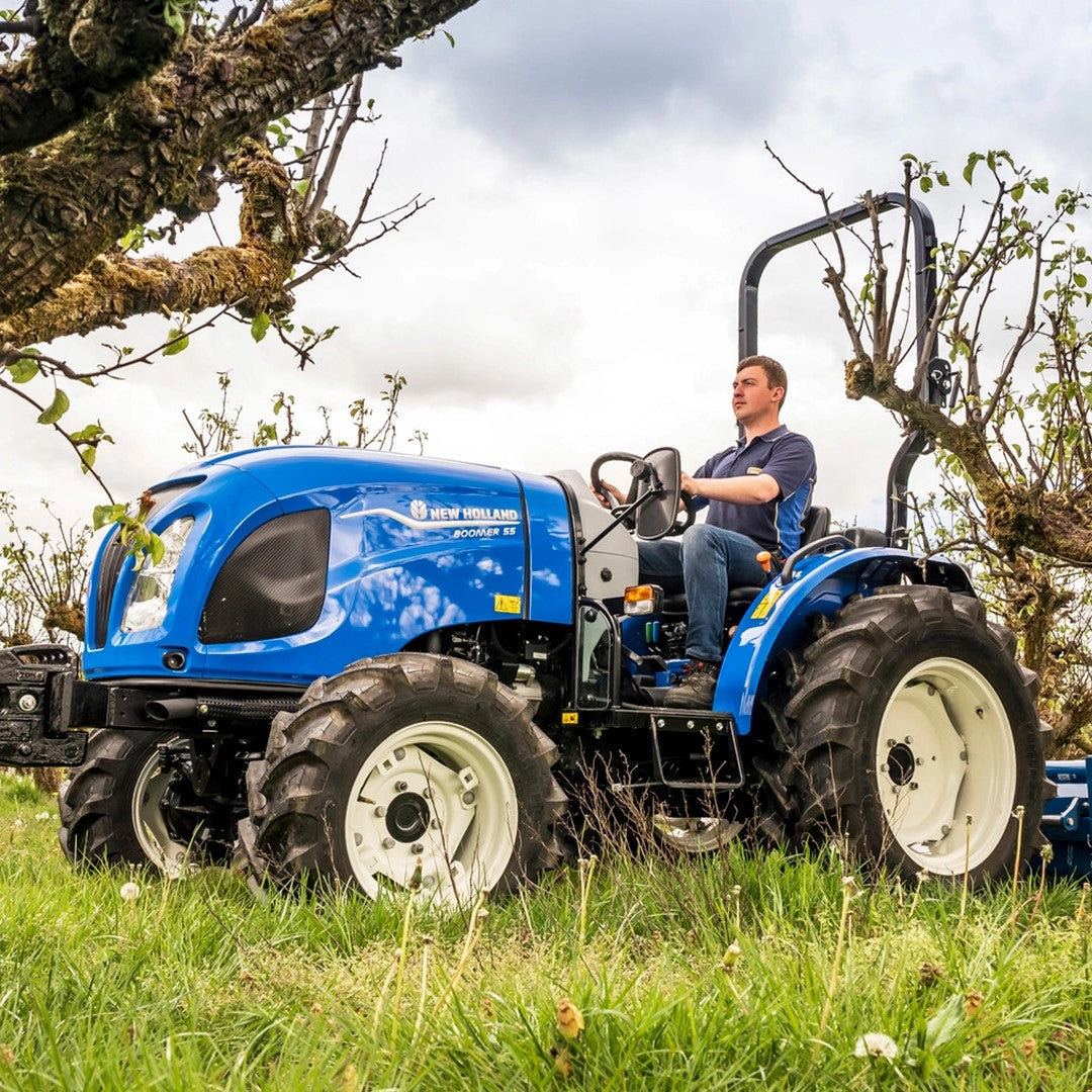 New Holland Boomer 55 kompakter Traktor