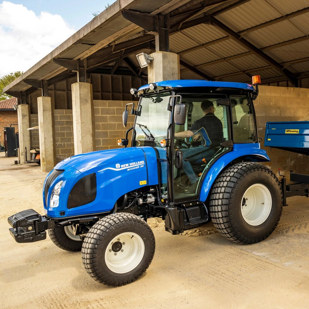 New Holland Boomer 55 kompakter Traktor