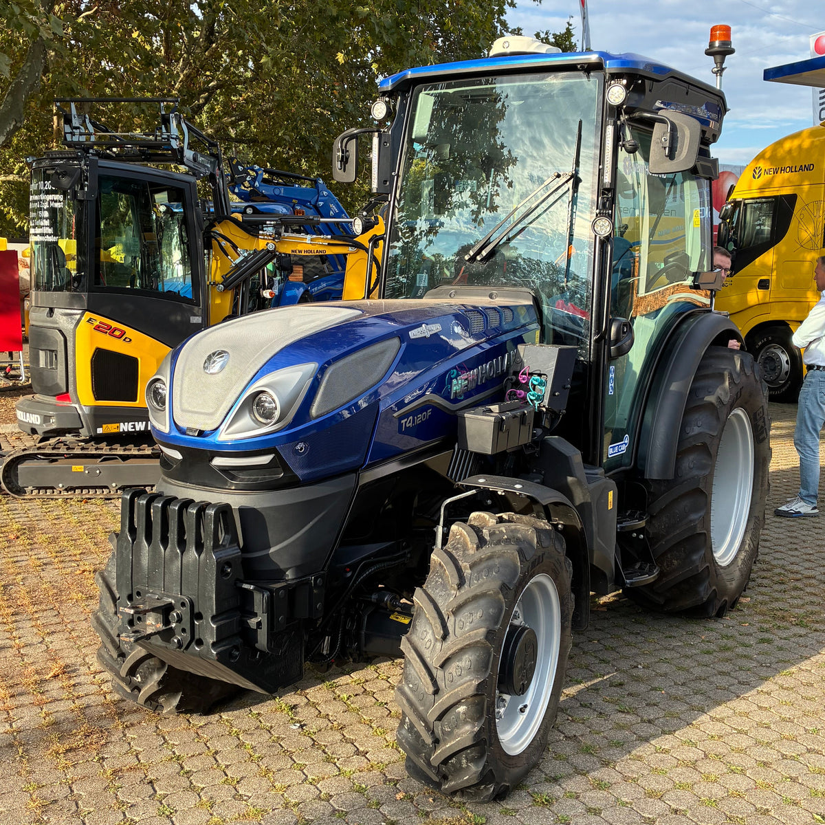 New Holland T4.100 F