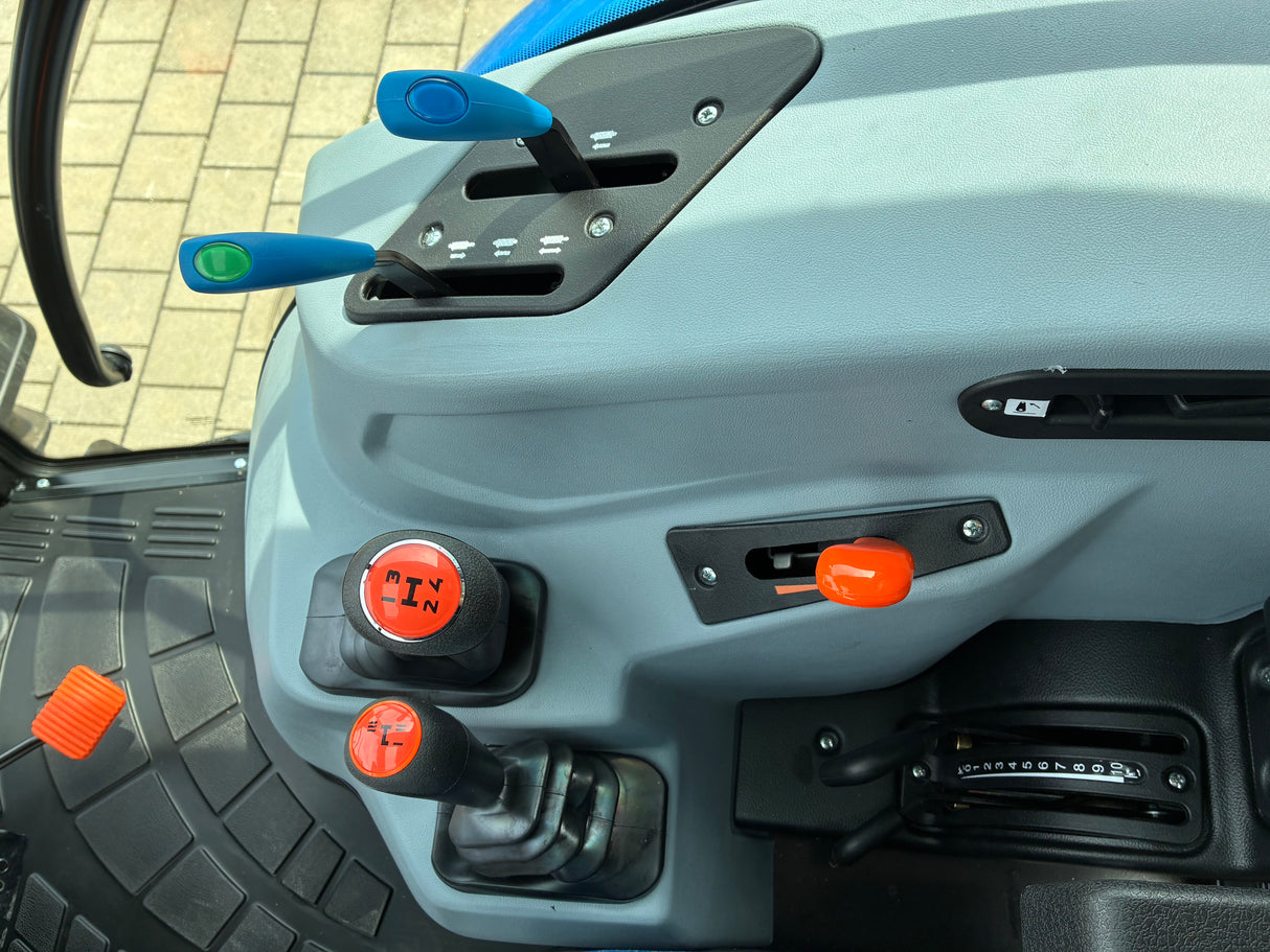 New Holland T4.75S Traktor