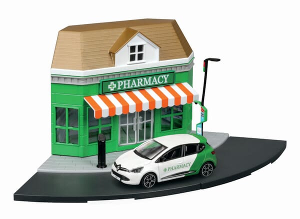 City pharmacy with 1 car, 1:43