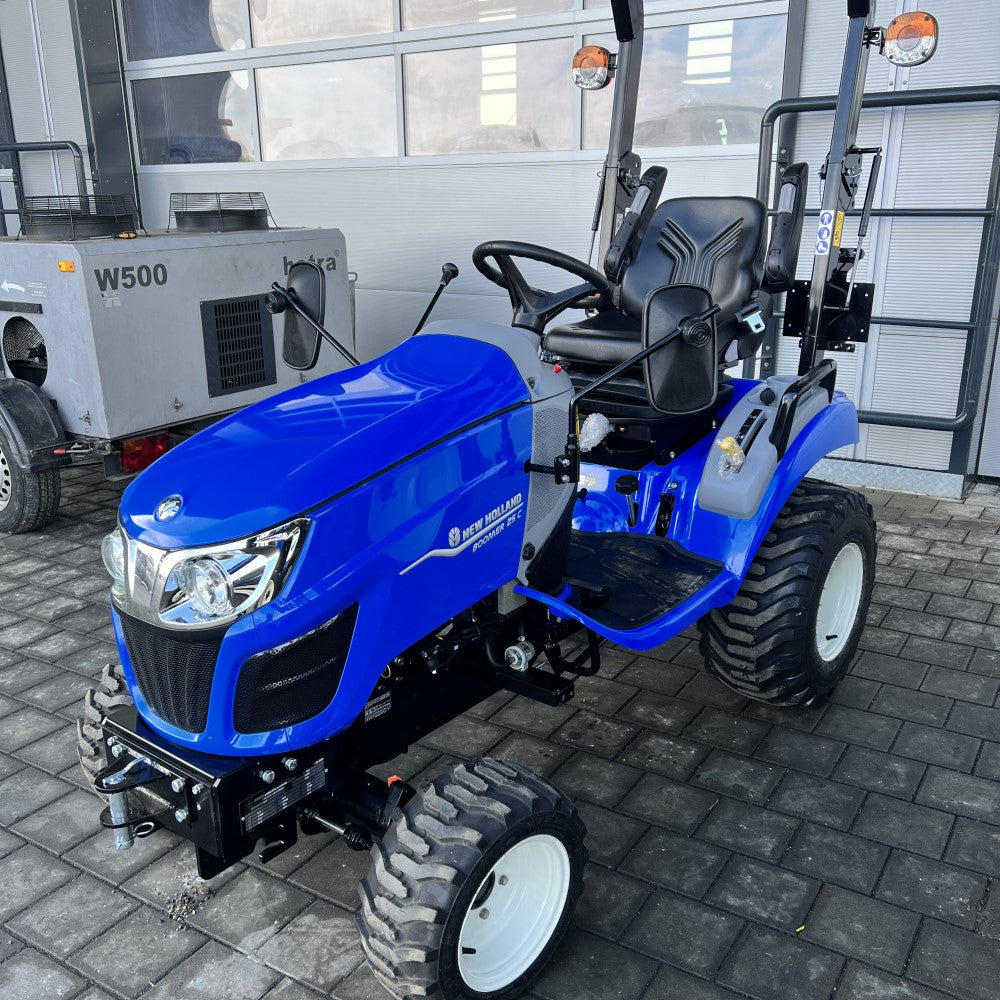 New Holland Boomer 25 kompakter Traktor