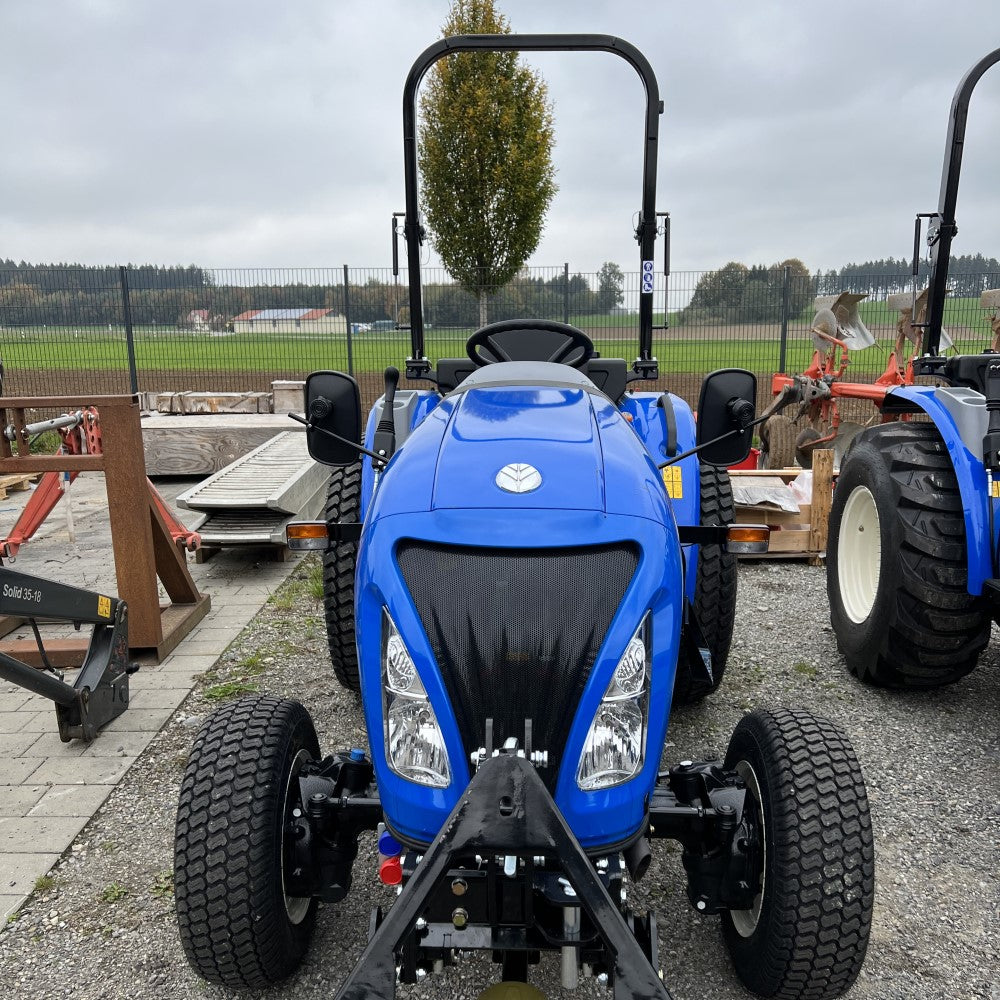 New Holland Boomer 35 kompakter Traktor