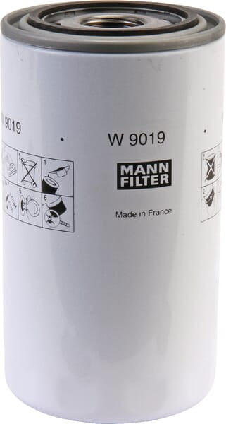 Changing lubricating oil filter